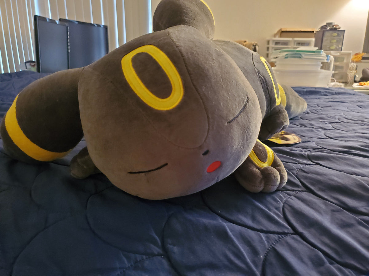 Pokémon Center Umbreon Sleeper Plush – Authentic, with Tags