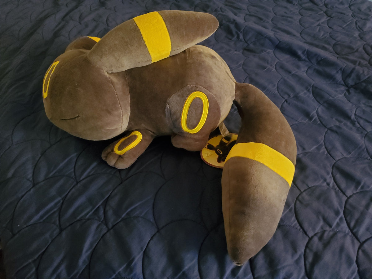 Pokémon Center Umbreon Sleeper Plush – Authentic, with Tags