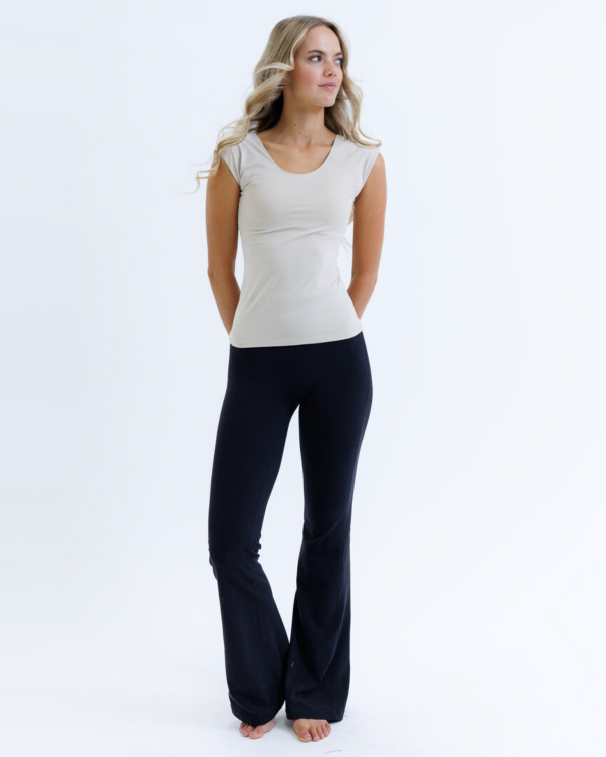 Downeast Essential Tee – Fitted Scoop Neck
