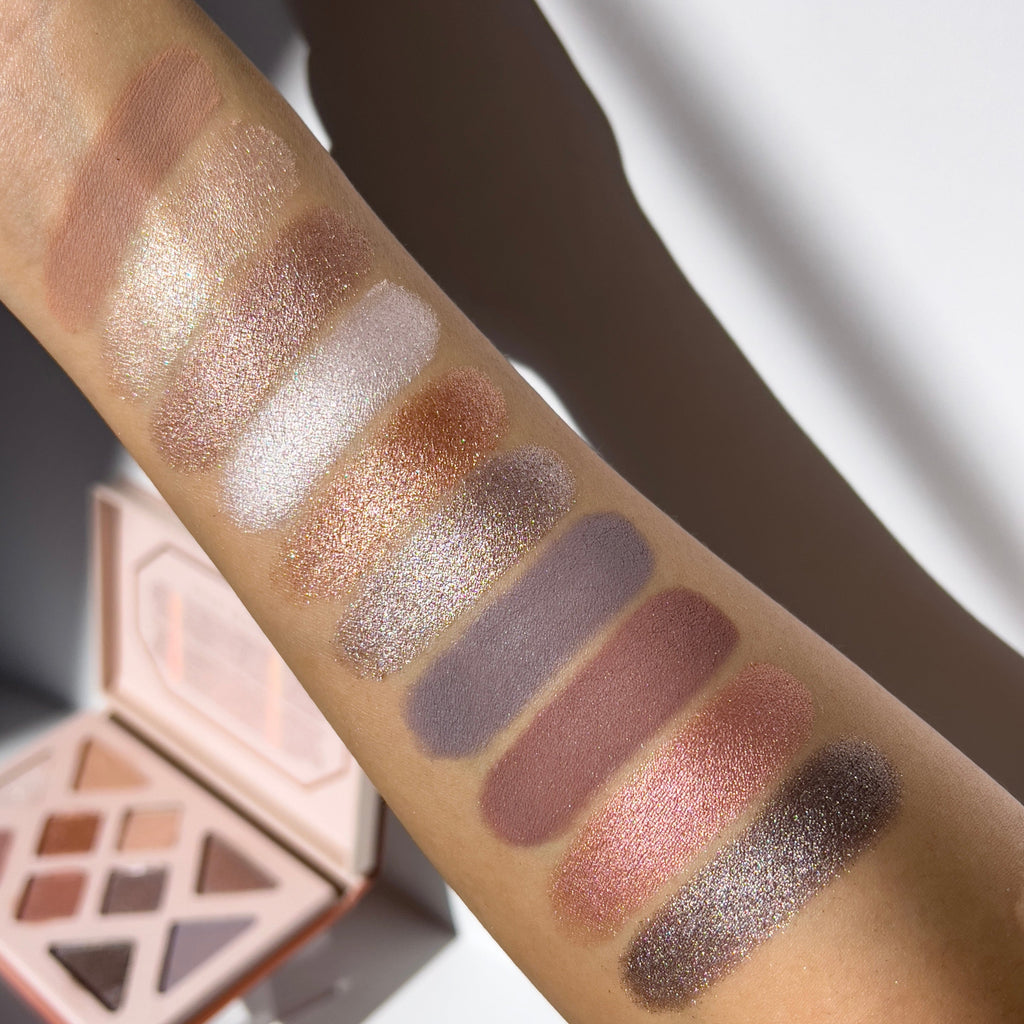 ĀTHR Beauty Rose Quartz Crystal Eyeshadow Palette – 10 Shades