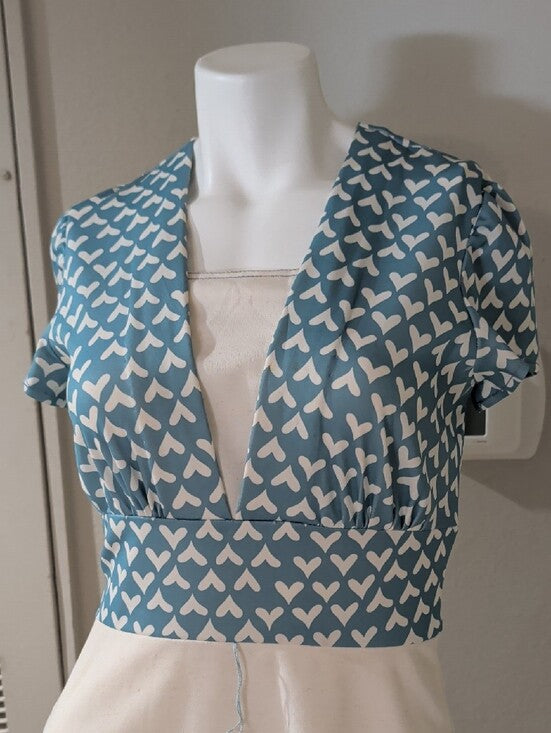 Vintage 1970s Heart-Print Tie-Waist Dress – Women's Size 10 (One of a Kind)