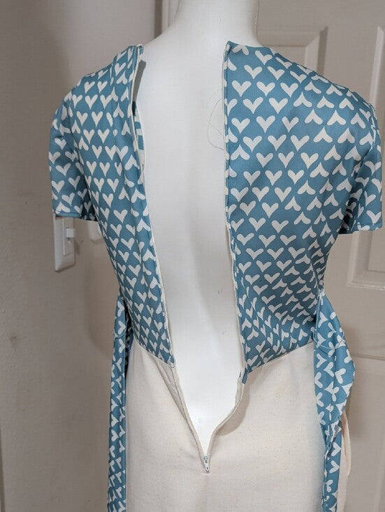 Vintage 1970s Heart-Print Tie-Waist Dress – Women's Size 10 (One of a Kind)